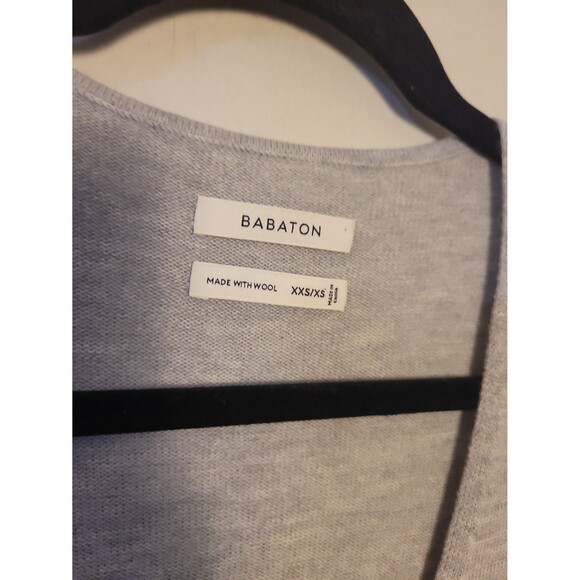 Aritzia Babaton Baylor Grey V-neck Dropped Shoulder Oversized Sweater Sz XS - Picture 3 of 7